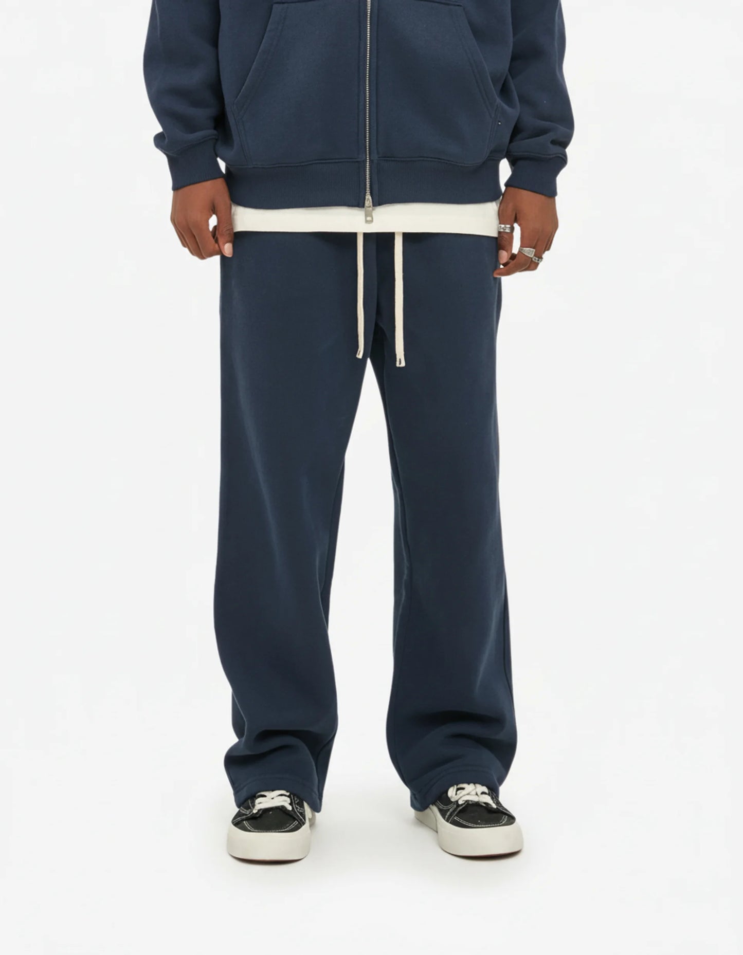 WIDE STACK JOGGER